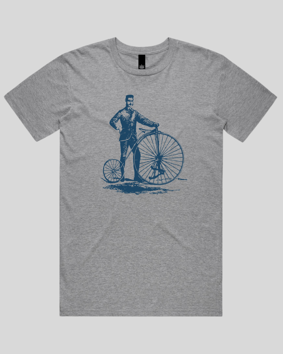 Old-Fashioned Gentleman and Bicycle Men's T-Shirt