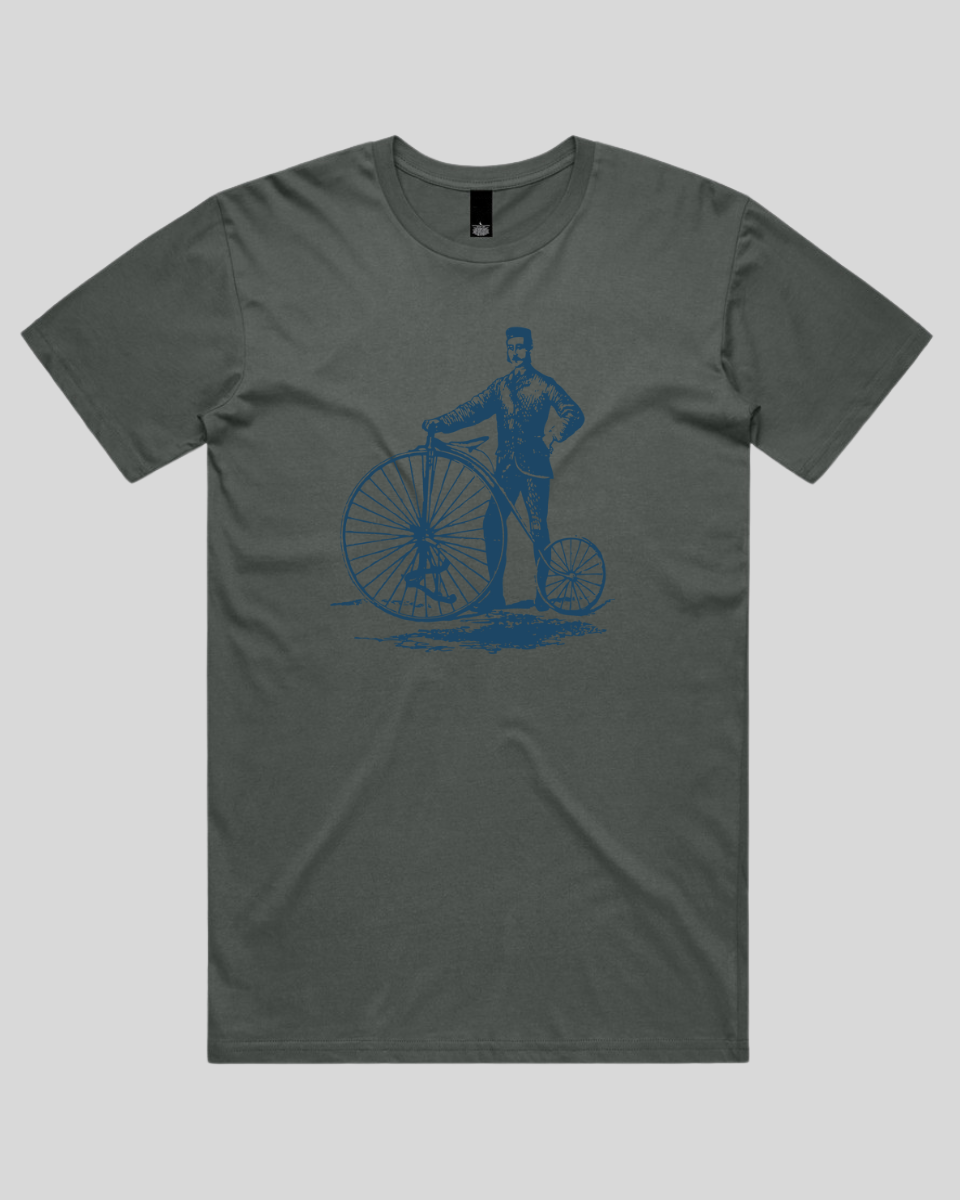 Old-Fashioned Gentleman and Bicycle 2 Men's T-Shirt