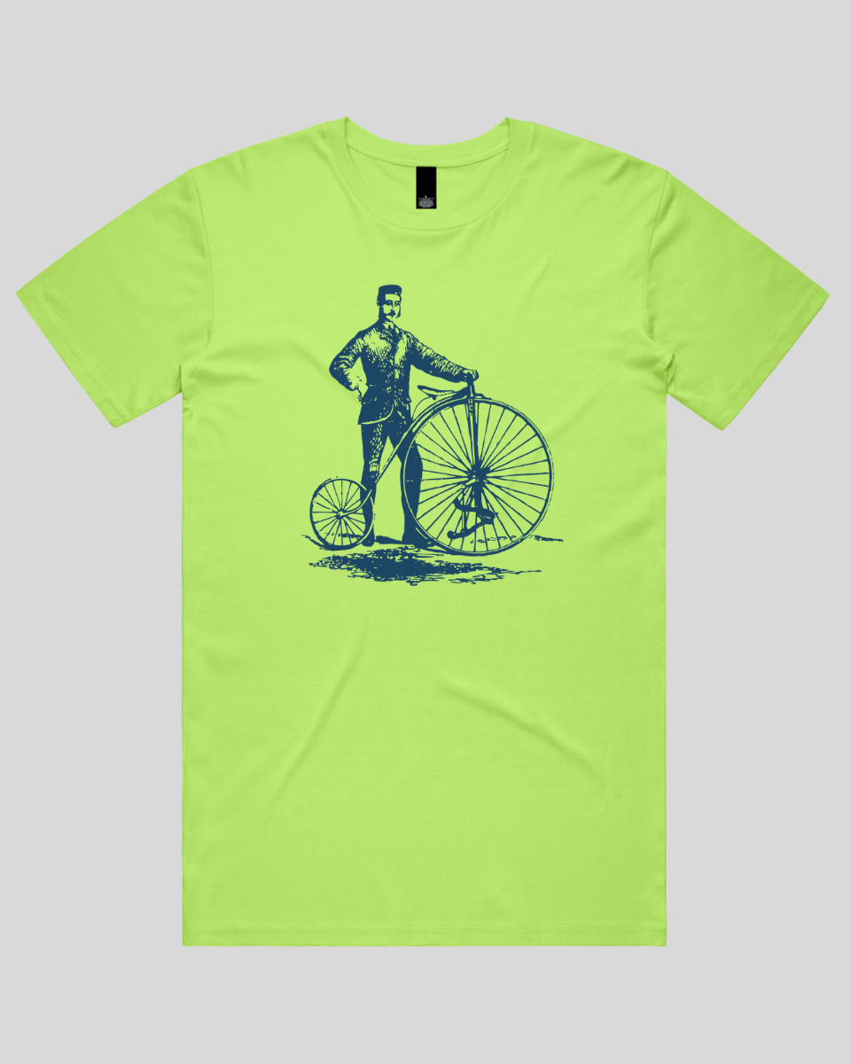 Old-Fashioned Gentleman and Bicycle Men's T-Shirt