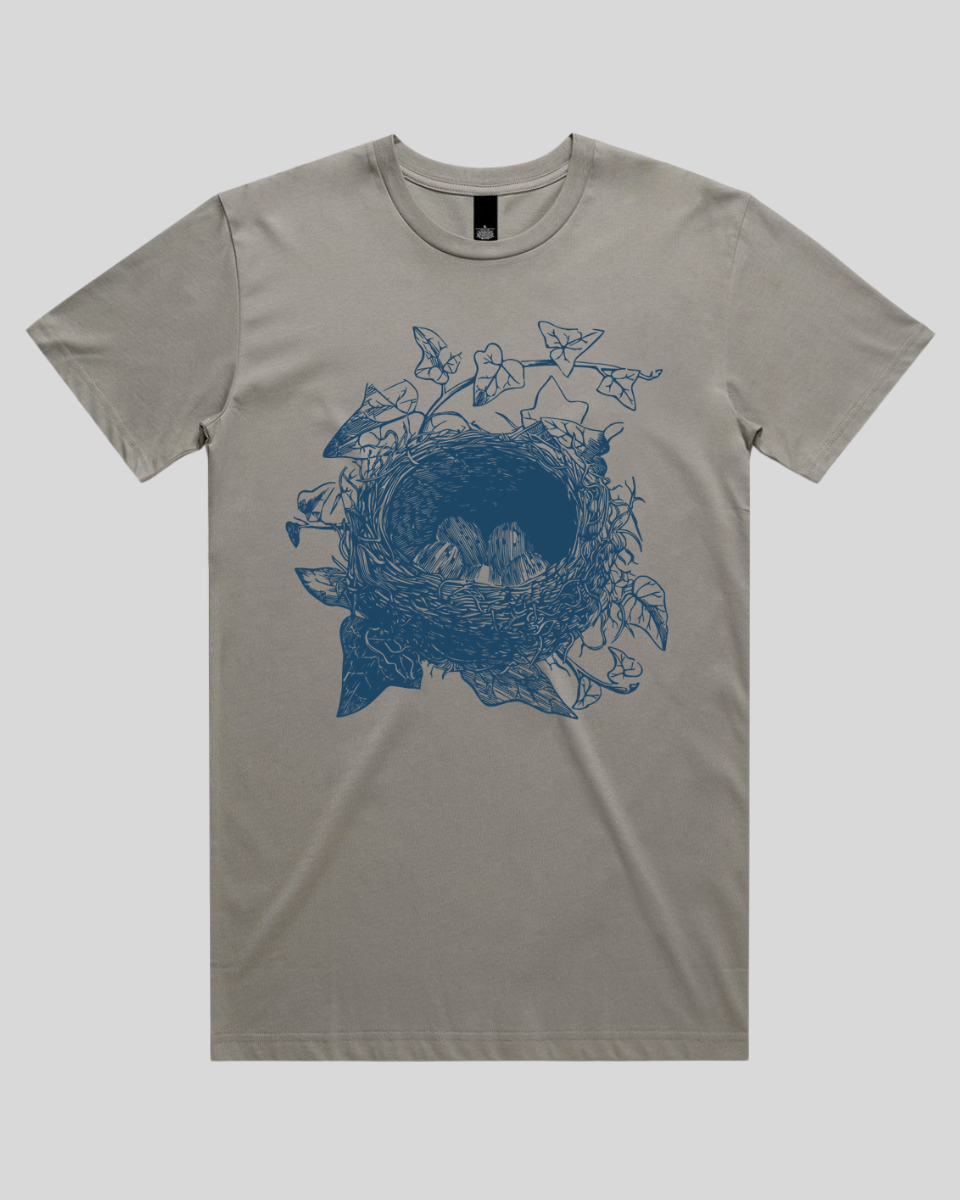 Egg Nest with Vines Men's T-Shirt