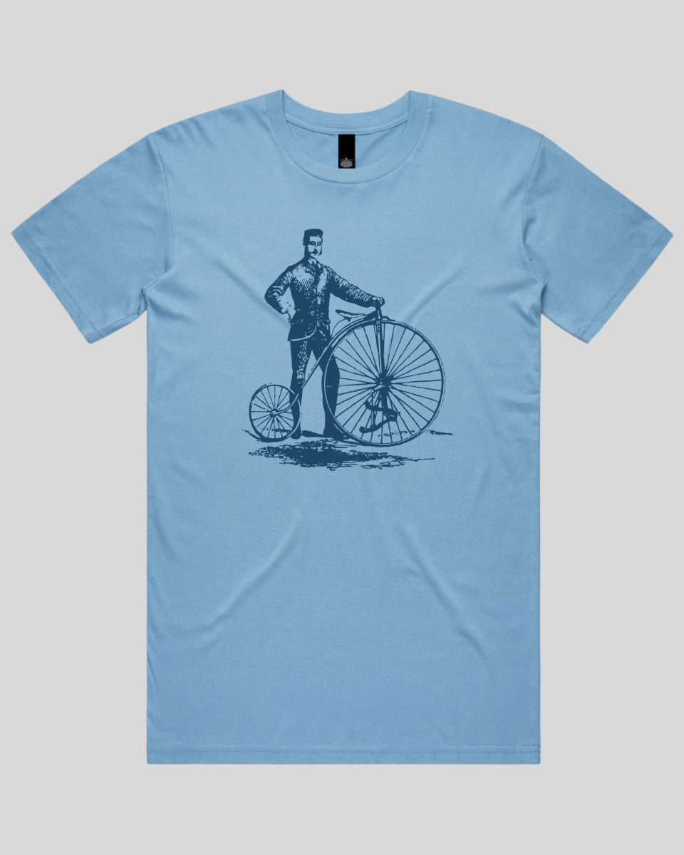 Old-Fashioned Gentleman and Bicycle Men's T-Shirt
