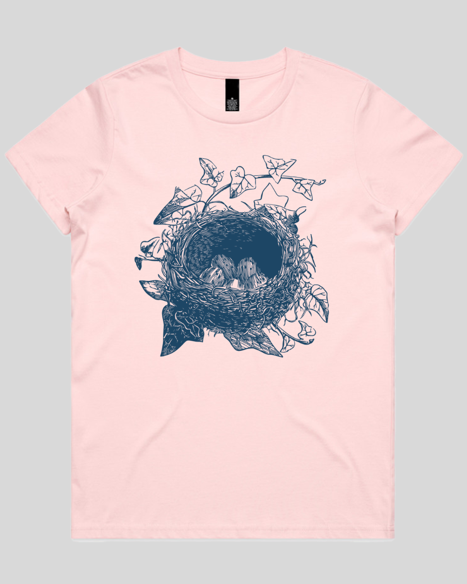 Egg Nest with Vines  Women's Tee